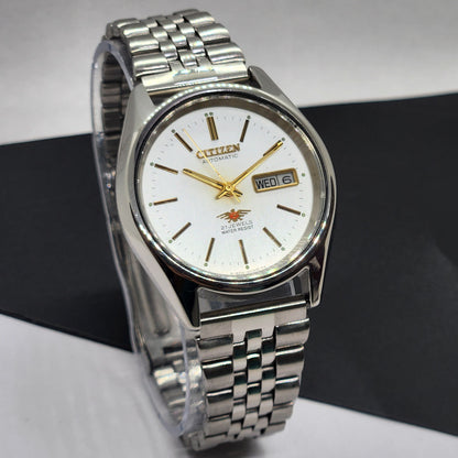 Vintage 1990 Original Citizen Automatic Cal. 8200 White Face 21 Jewels Day-Date Japanese Men's Wrist Watch EG48