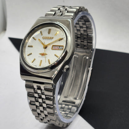 Vintage 1988 Original Citizen Automatic Cal. 8200 White Face 21 Jewels Day-Date Japanese Men's Wrist Watch EG50