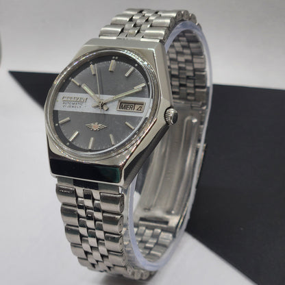 Vintage 1981 Original Citizen Automatic Cal. 8200 Gray Face 21 Jewels Day-Date Japanese Men's Wrist Watch EG53