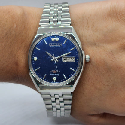 Vintage 1982 Original Citizen Automatic Cal. 8200 Blue Face 21 Jewels Day-Date Japanese Men's Wrist Watch EG54