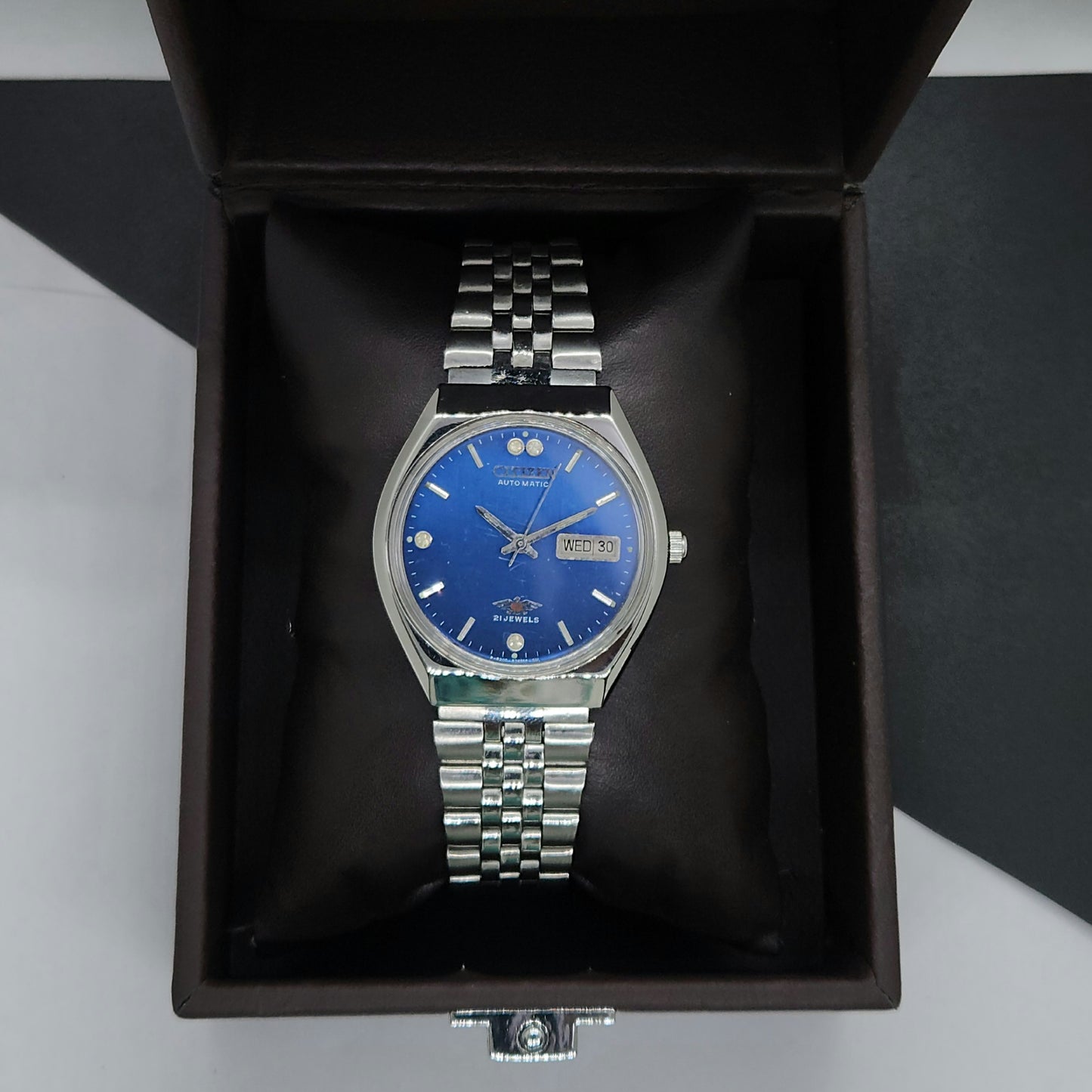 Vintage 1982 Original Citizen Automatic Cal. 8200 Blue Face 21 Jewels Day-Date Japanese Men's Wrist Watch EG54