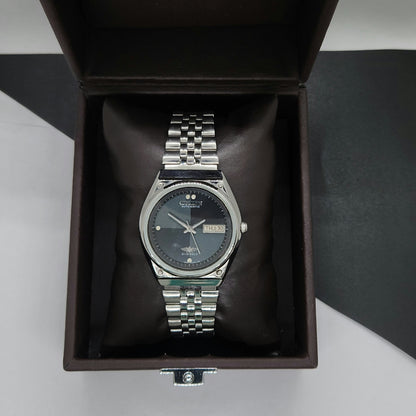 Vintage 1982 Original Citizen Automatic Cal. 8200 Black Face 21 Jewels Day-Date Japanese Men's Wrist Watch EG55
