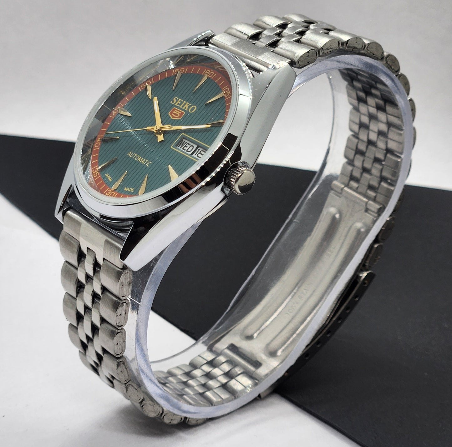 Vintage Mod Seiko 5 Automatic 6309A 17 Jewels Japan Men's Day-Date Green Face Wrist Watch F96