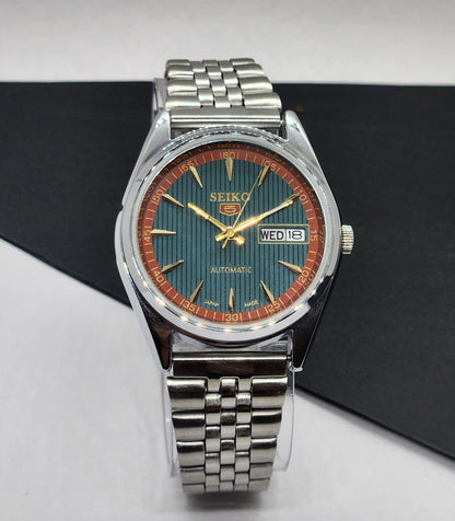 Vintage Mod Seiko 5 Automatic 6309A 17 Jewels Japan Men's Day-Date Green Face Wrist Watch F96
