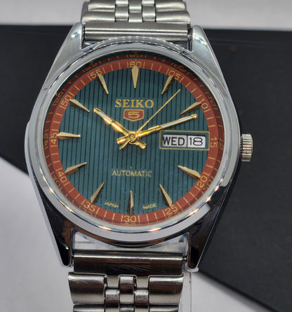 Vintage Mod Seiko 5 Automatic 6309A 17 Jewels Japan Men's Day-Date Green Face Wrist Watch F96