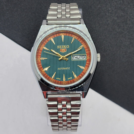 Vintage Mod Seiko 5 Automatic 6309A 17 Jewels Japan Men's Day-Date Green Face Wrist Watch F97