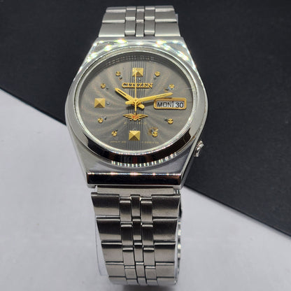 Vintage 1976 Original Citizen Automatic Cal. 8200 Gray Face 21 Jewels Day-Date Japanese Men's Wrist Watch EG62