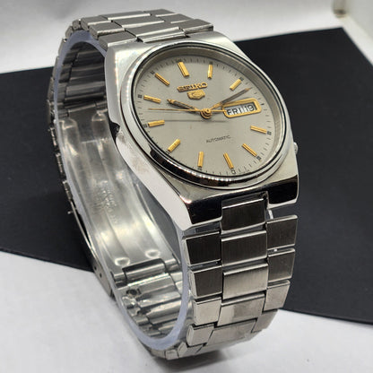 Vintage 1979 Original Seiko 5 Automatic 6309-9350 Gray Face 17 Jewels Day-Date Japanese Men's Wrist Watch EG71