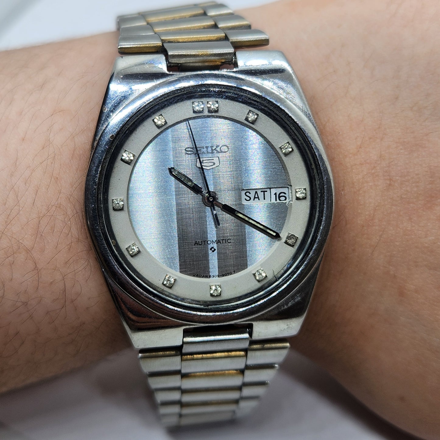 Vintage 1979 Original Seiko 5 Automatic 6309-8340 Silver Face 17 Jewels Day-Date Japanese Men's Wrist Watch EG68