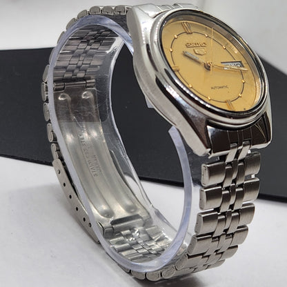 Vintage 1977 Original Seiko 5 Automatic 6309-6240 Golden Face 17 Jewels Day-Date Japanese Men's Wrist Watch EG72