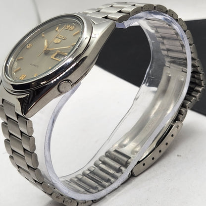 Vintage 1982 Original Seiko 5 Automatic 7009-3040 Grey Face 17 Jewels Day-Date Japanese Men's Wrist Watch EG75