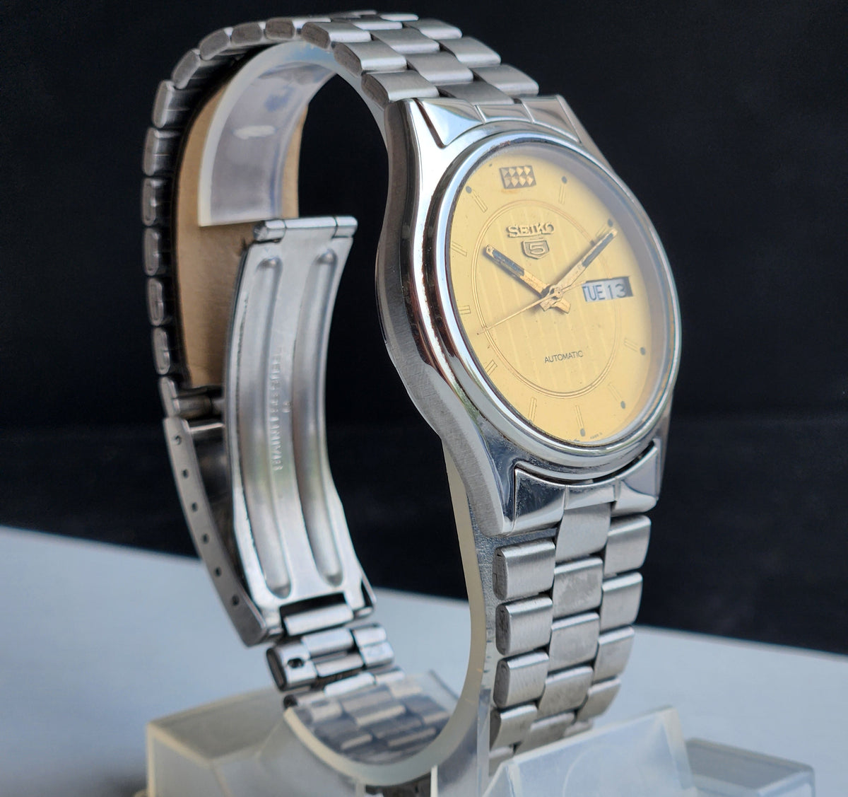 Vintage 1980 Original Seiko 5 Automatic 7009-3101 Golden Face 17 Jewels Day-Date Japanese Men's Wrist Watch EG76