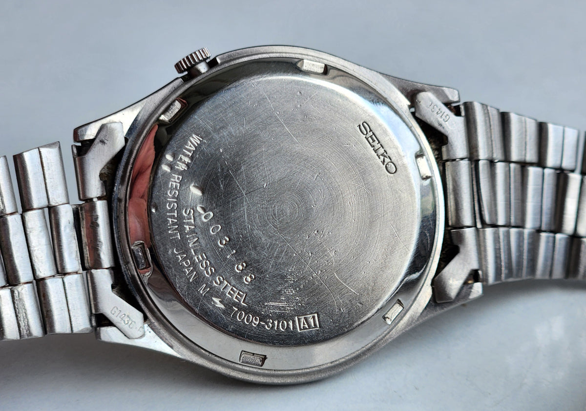 Vintage 1980 Original Seiko 5 Automatic 7009-3101 Golden Face 17 Jewels Day-Date Japanese Men's Wrist Watch EG76