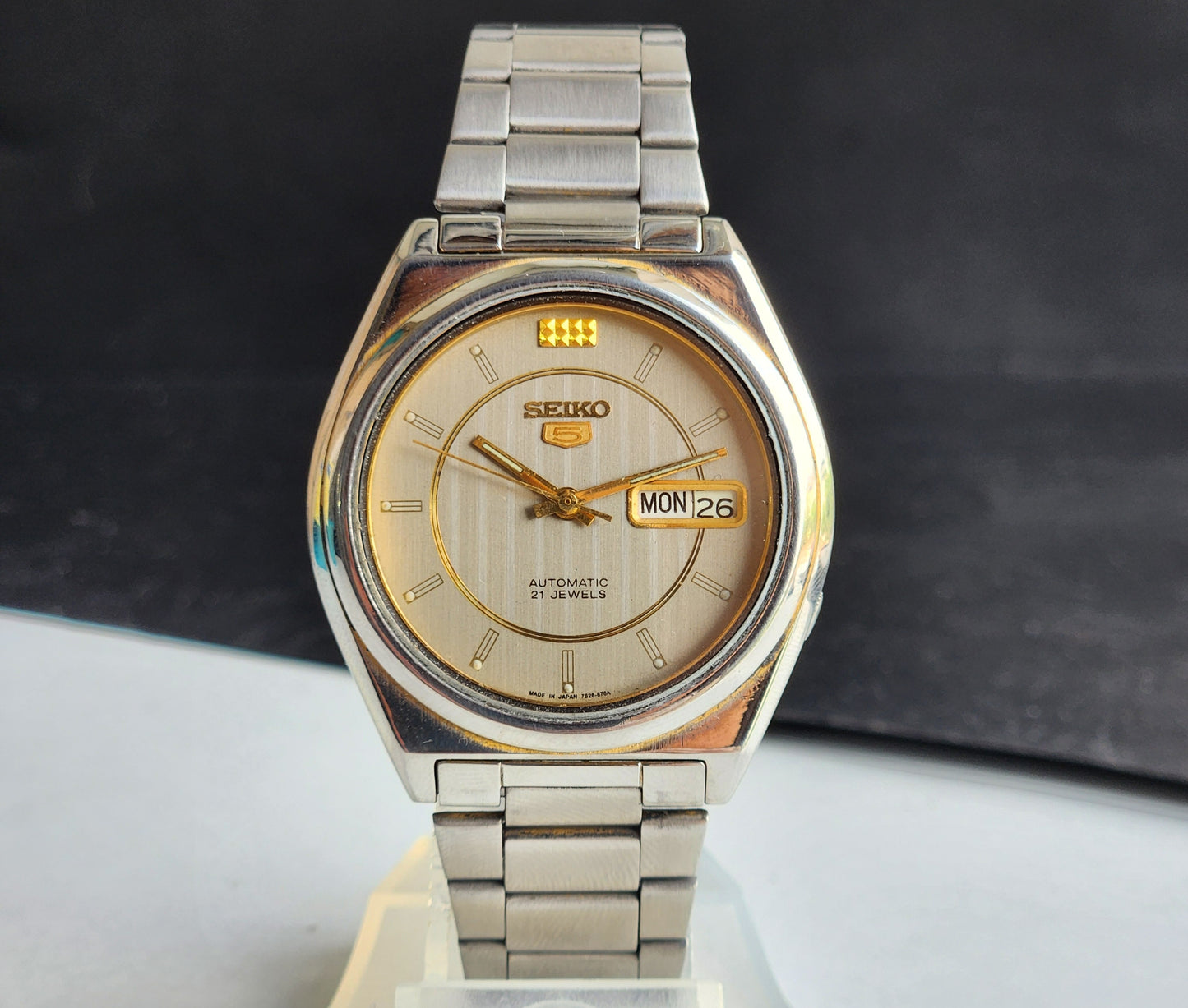 Vintage 1997 Original Seiko 5 Automatic 7S26-8760 Grey Face 21 Jewels Day-Date Japanese Men's Wrist Watch EG82