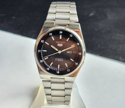 Vintage 1984 Original Seiko 5 Automatic 7009-3161 Black Face 17 Jewels Day-Date Japanese Men's Wrist Watch EG80