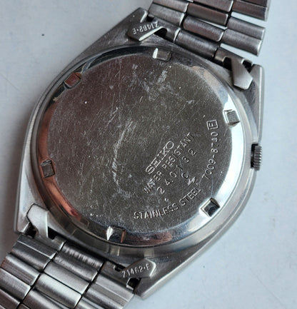 Vintage 1982 Original Seiko 5 Automatic 7009-8740 Silver Face 17 Jewels Day-Date Japanese Men's Wrist Watch EG91