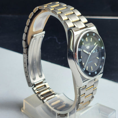 Vintage 1985 Original Seiko 5 Automatic 7009-3161 Black Face 17 Jewels Day-Date Japanese Men's Wrist Watch EG92