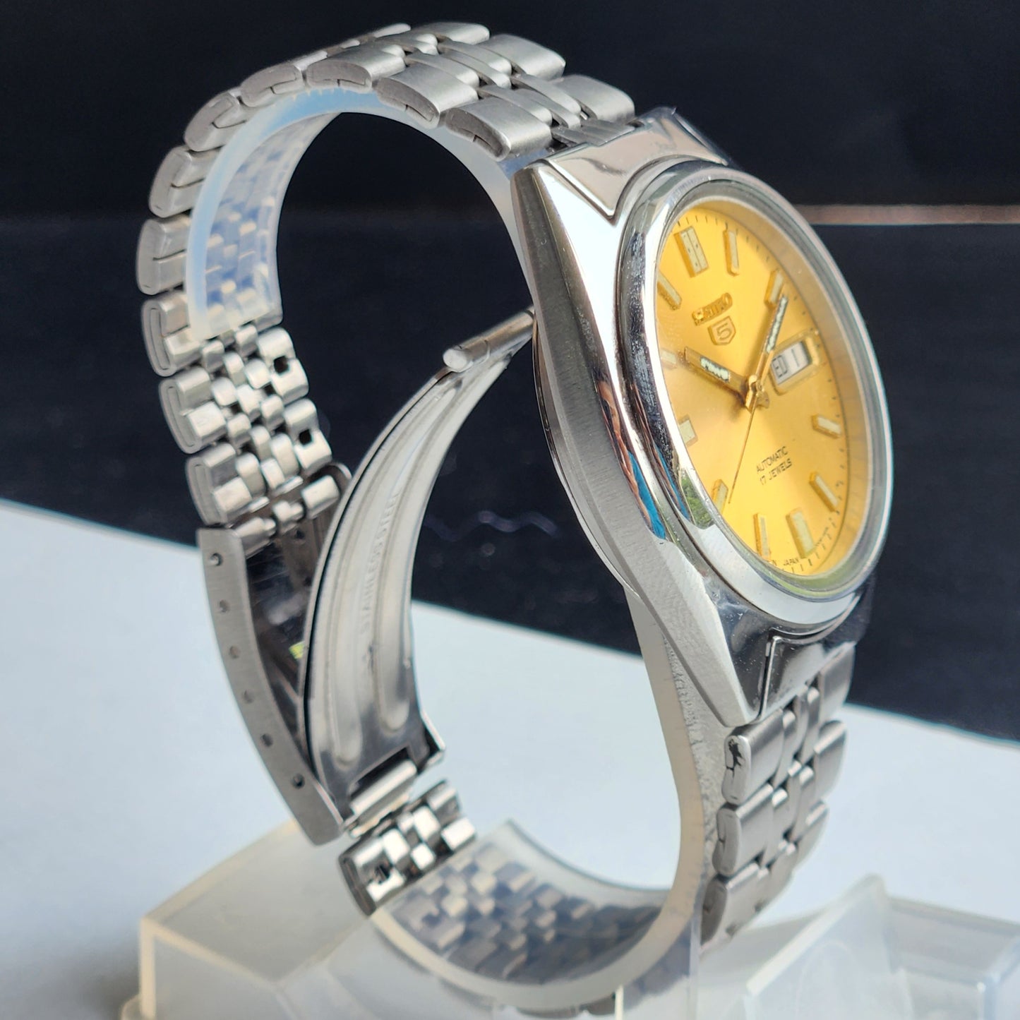 Vintage 1985 Original Seiko 5 Automatic 7009-8740 Golden Face 17 Jewels Day-Date Japanese Men's Wrist Watch EG93