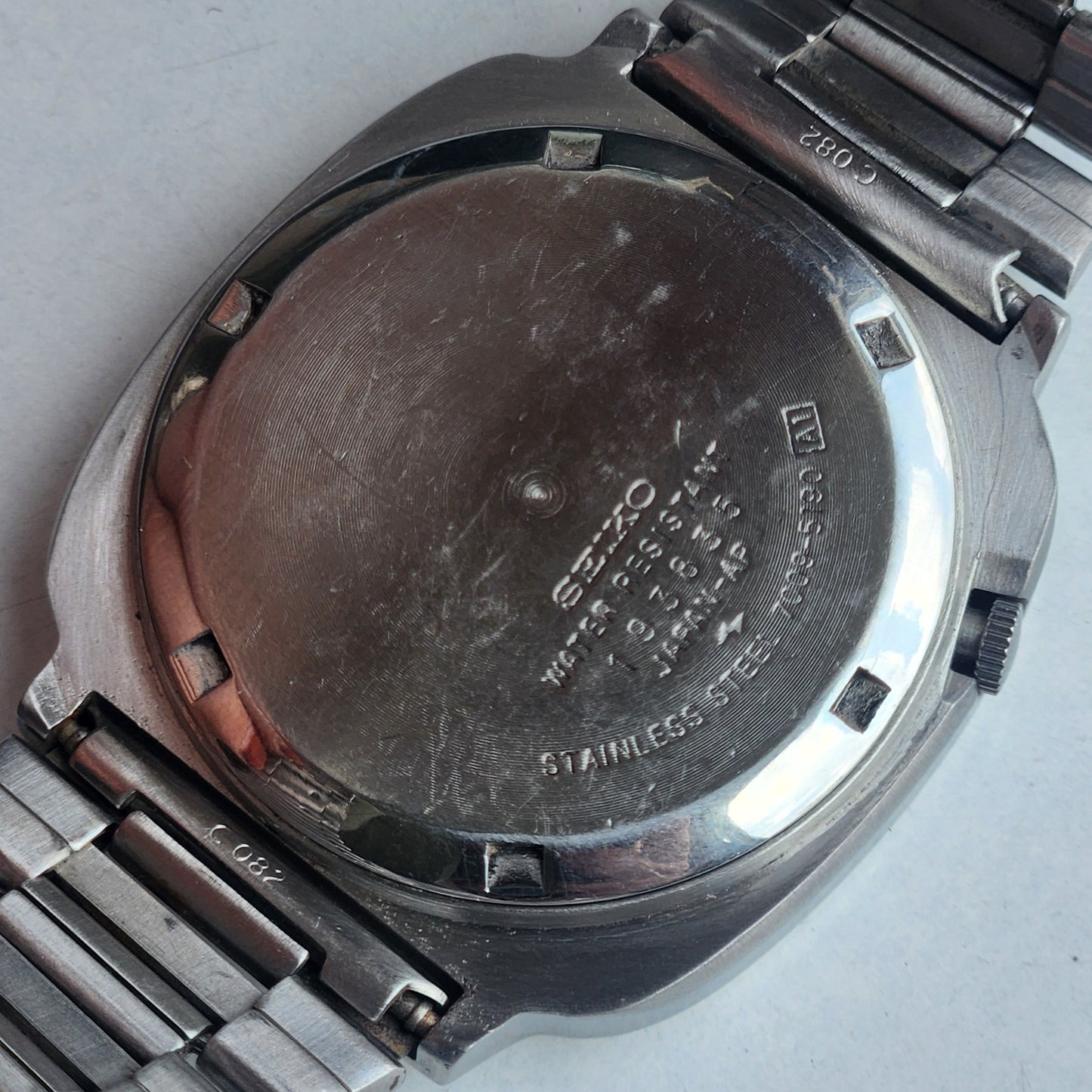 Vintage 1981 Original Seiko 5 Automatic 7009-5190 Black Face 17 Jewels Day-Date Japanese Men's Wrist Watch EG97