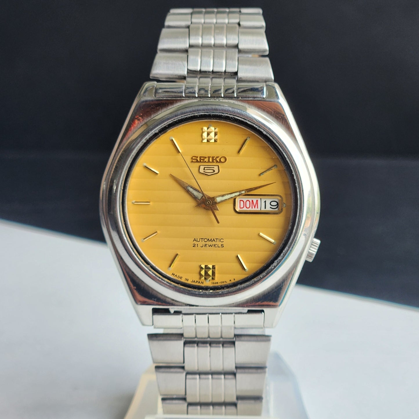 Vintage 1997 Original Seiko 5 Automatic 7S26-8761 Golden Face 21 Jewels Day-Date Japanese Men's Wrist Watch EG99