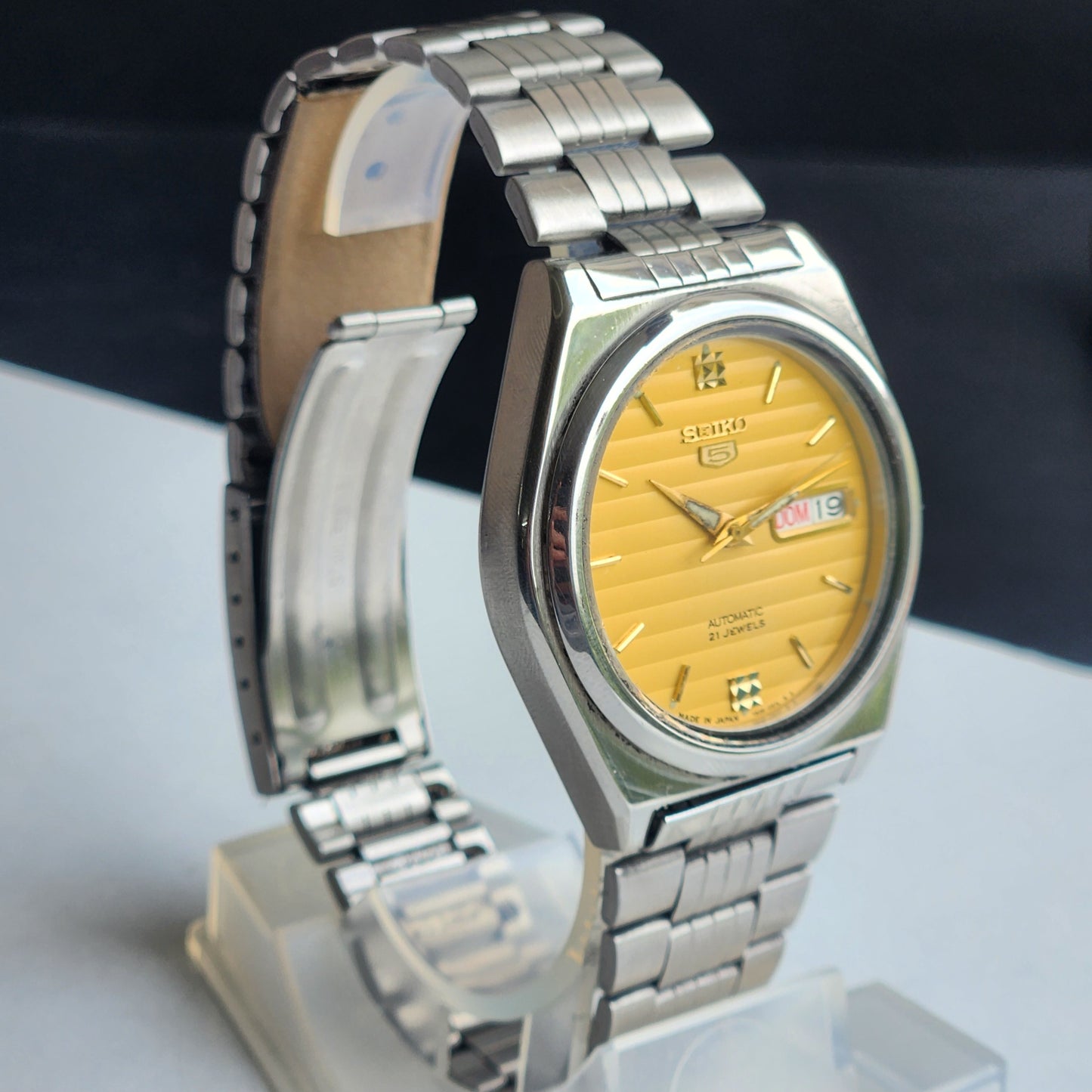 Vintage 1997 Original Seiko 5 Automatic 7S26-8761 Golden Face 21 Jewels Day-Date Japanese Men's Wrist Watch EG99