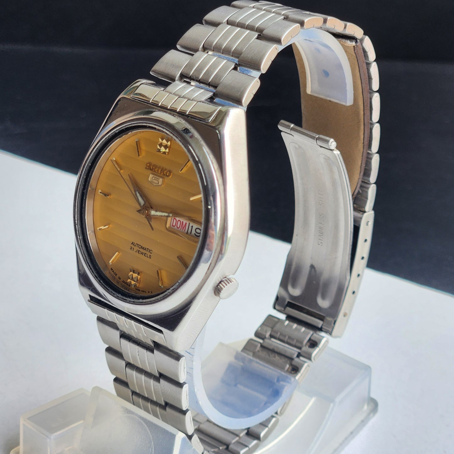 Vintage 1997 Original Seiko 5 Automatic 7S26-8761 Golden Face 21 Jewels Day-Date Japanese Men's Wrist Watch EG99