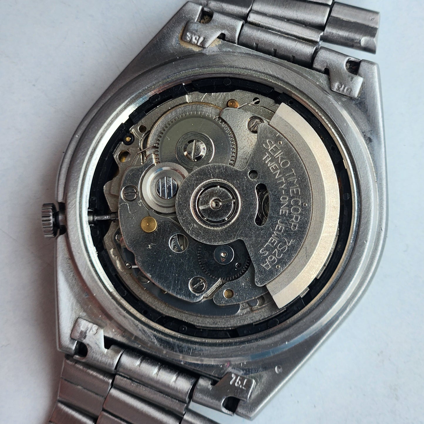 Vintage 1997 Original Seiko 5 Automatic 7S26-8761 Golden Face 21 Jewels Day-Date Japanese Men's Wrist Watch EG99