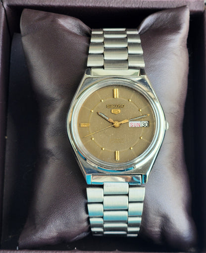 Vintage 1976 Original Seiko 5 Automatic 6309-8970 Brown Face 21 Jewels Day-Date Japanese Men's Wrist Watch EG100