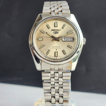 Vintage 1978 Original Seiko 5 Automatic 6309-8020 0ff White Face 17 Jewels Day-Date Japanese Men's Wrist Watch EG111