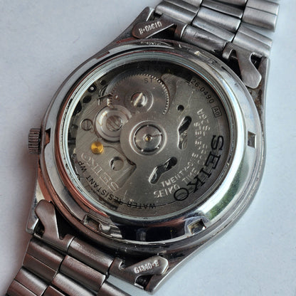 Vintage Original Seiko 5 Automatic 7S26-0490 White Face 21 Jewels Exhibition Back Day-Date Japanese Men's Wrist Watch EG141