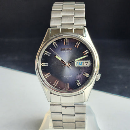 Vintage 1984 Original Seiko 5 Automatic 7009-3200 Blue Face 17 Jewels Day-Date Japanese Men's Wrist Watch EG114