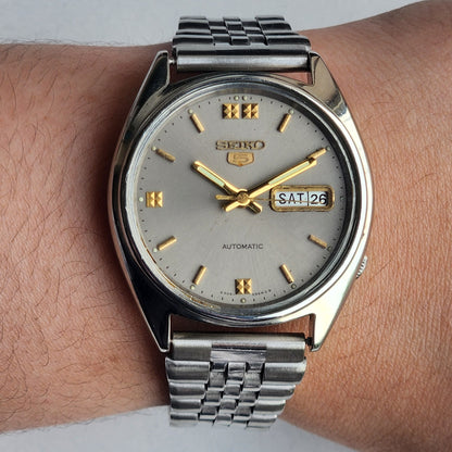 Vintage 1984 Original Seiko 5 Automatic 6309-7310  Grey Face 17 Jewels Day-Date Japanese Men's Wrist Watch EG117