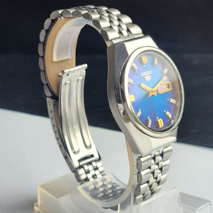 Vintage 1977 Original Seiko 5 Automatic 6319-8050  Blue Face 21 Jewels Day-Date Japanese Men's Wrist Watch EG121