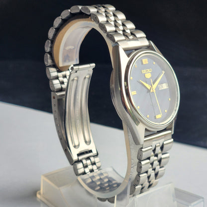Vintage 1983 Original Seiko 5 Automatic 7009-6001  Blue Face 17 Jewels Day-Date Japanese Men's Wrist Watch EG122