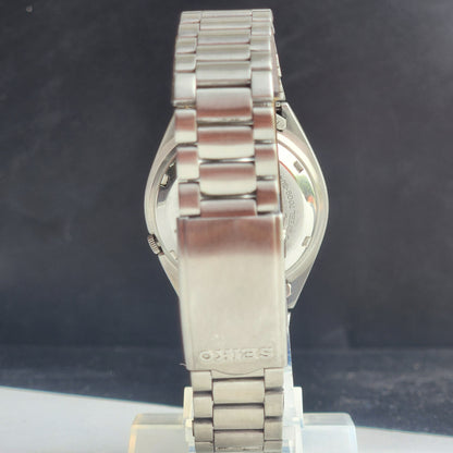 Vintage 1982 Original Seiko 5 Automatic 7009-3040 Grey Face 17 Jewels Day-Date Japanese Men's Wrist Watch EG132