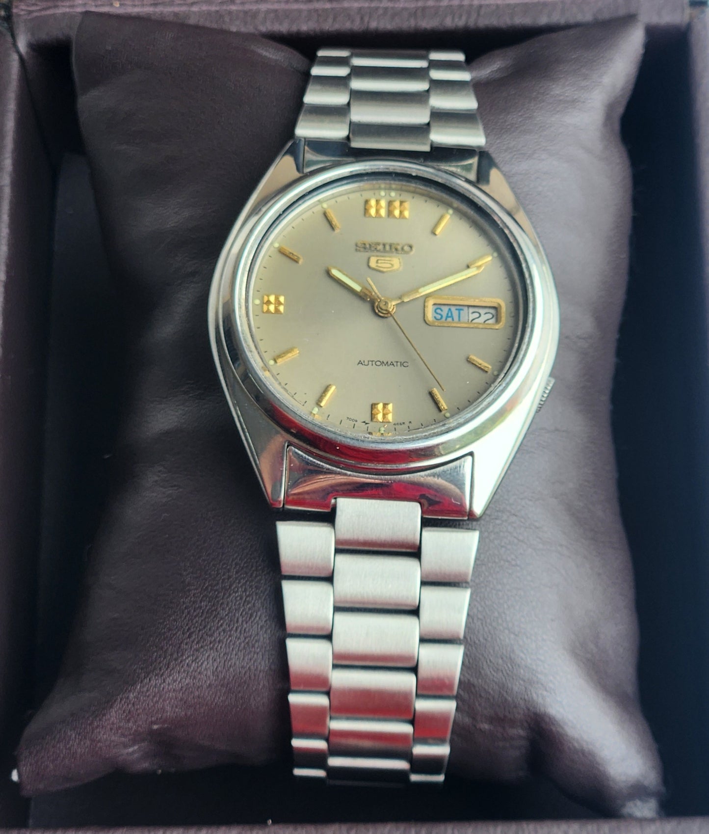 Vintage 1982 Original Seiko 5 Automatic 7009-3040 Grey Face 17 Jewels Day-Date Japanese Men's Wrist Watch EG132