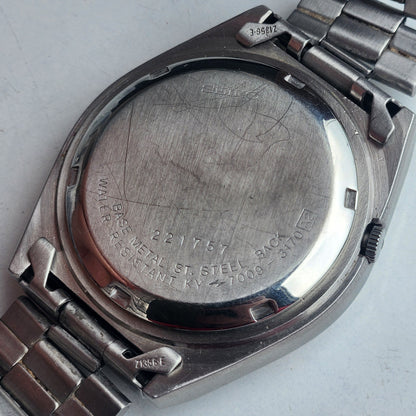 Vintage 1982 Original Seiko 5 Automatic 7009-3170 Black Face 17 Jewels Day-Date Japanese Men's Wrist Watch EG134