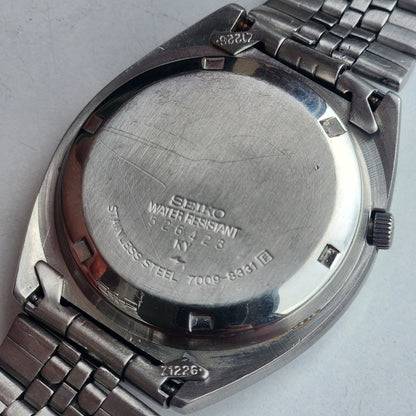 Vintage 1985 Original Seiko 5 Automatic 7009-8331 Black Face 17 Jewels Day-Date Japanese Men's Wrist Watch EG136