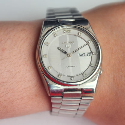 Vintage 1982 Original Seiko 5 Automatic 6309-9060 Silver Face 17 Jewels Day-Date Japanese Men's Wrist Watch EG138