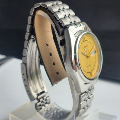 Vintage 1977 Original Seiko 5 Automatic 6309-6240 Golden Face 17 Jewels Day-Date Japanese Men's Wrist Watch EG139