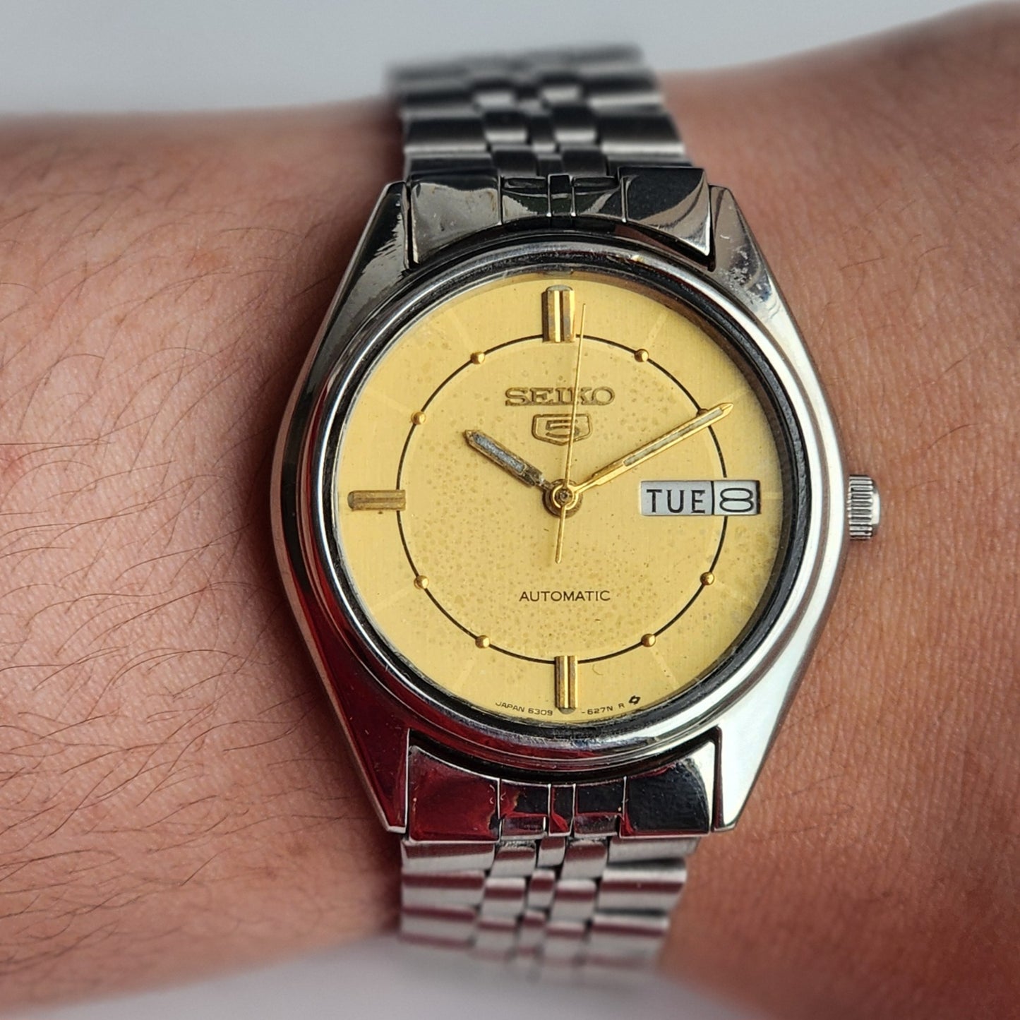 Vintage 1977 Original Seiko 5 Automatic 6309-6240 Golden Face 17 Jewels Day-Date Japanese Men's Wrist Watch EG139