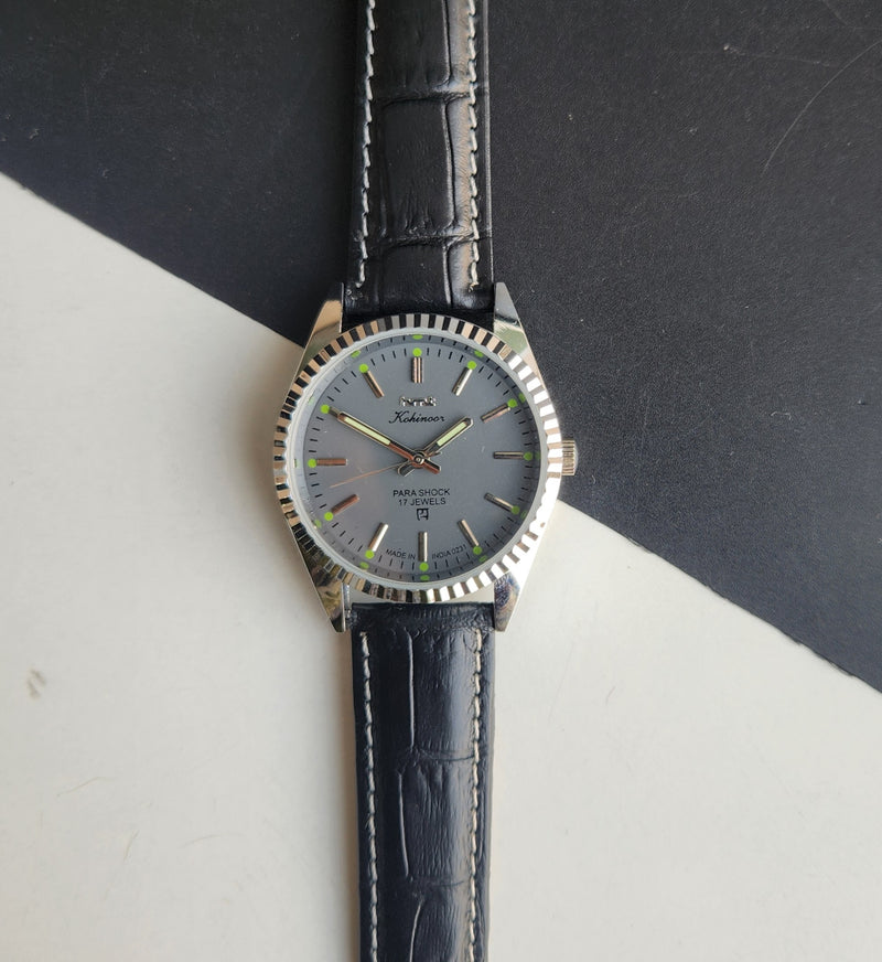 Vintage HMT Kohinoor Hand Winding 17 Jewels Grey Face Fluted Bezel Black Leather strap Men's Wrist Watch G40
