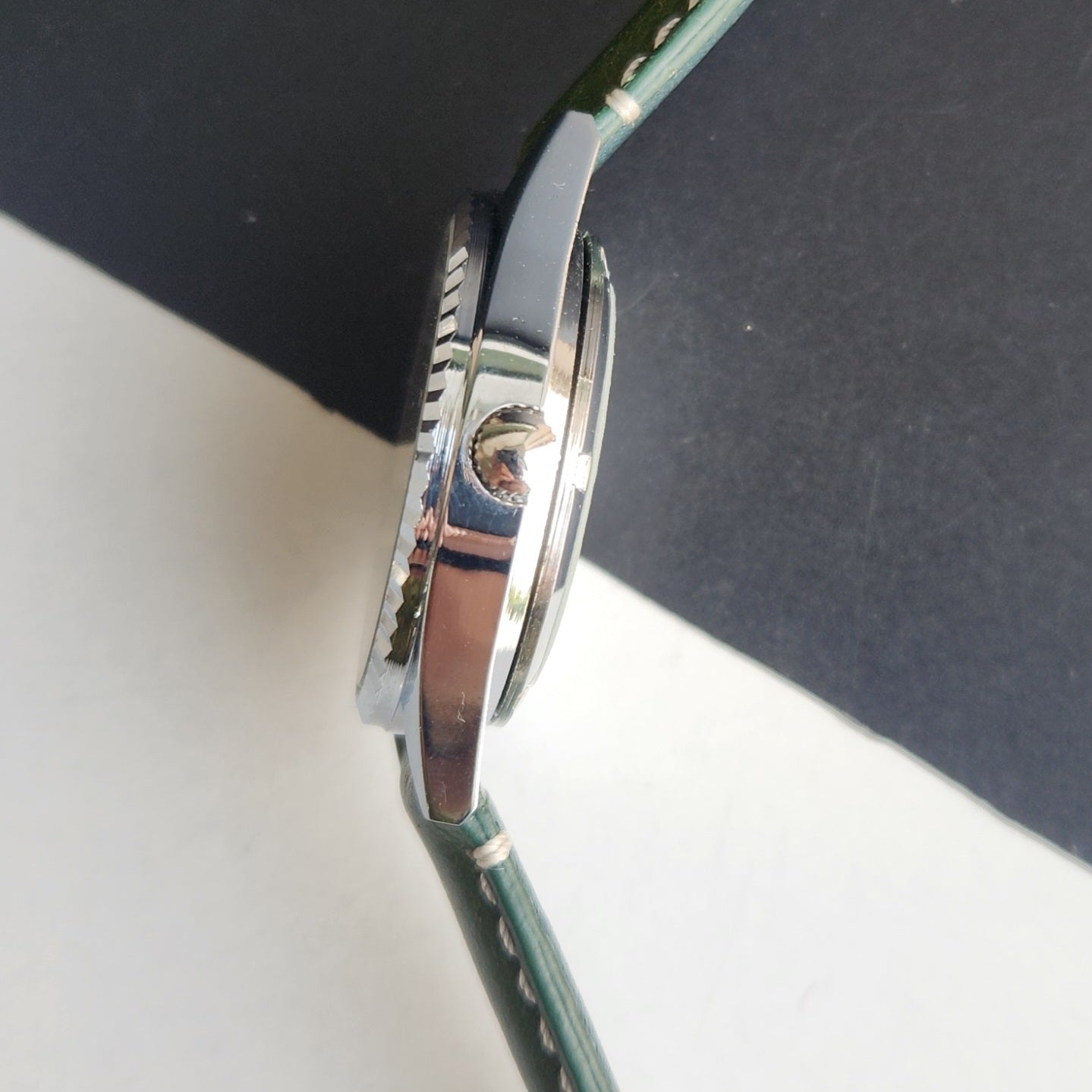 Vintage HMT Kohinoor Hand Winding 17 Jewels Silver Face Fluted Bezel Green Leather strap Men's Wrist Watch G39
