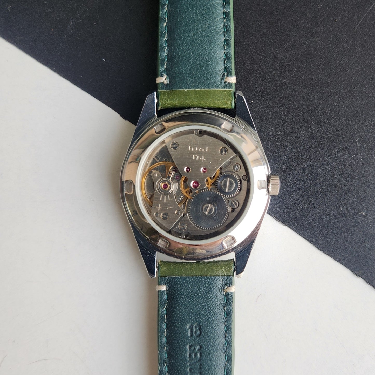 Vintage HMT Kohinoor Hand Winding 17 Jewels Silver Face Fluted Bezel Green Leather strap Men's Wrist Watch G39
