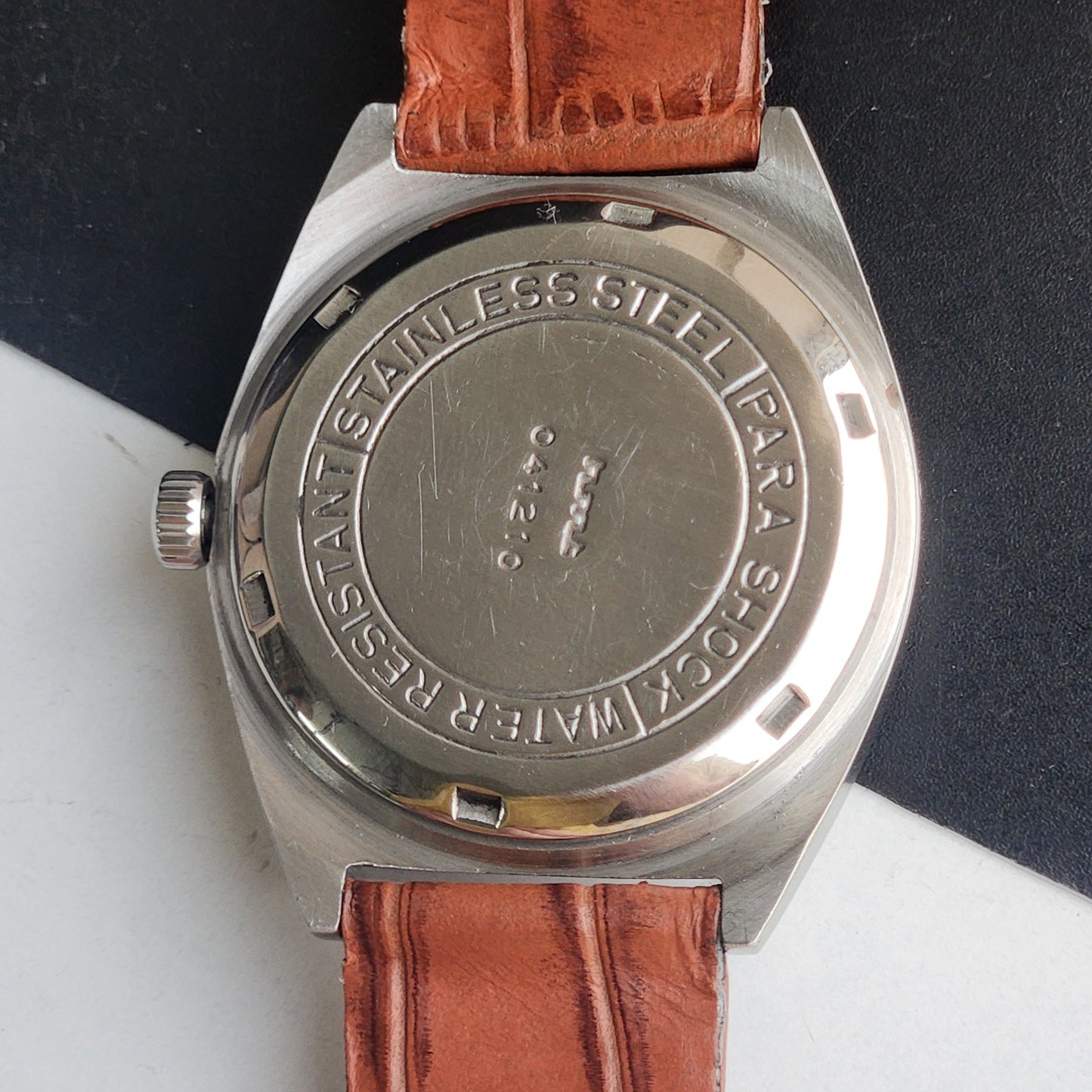 Vintage Original HMT Tareeq Hand Winding 17 Jewels Golden Face Brown Leather Strap Date Men's Wrist Watch G04
