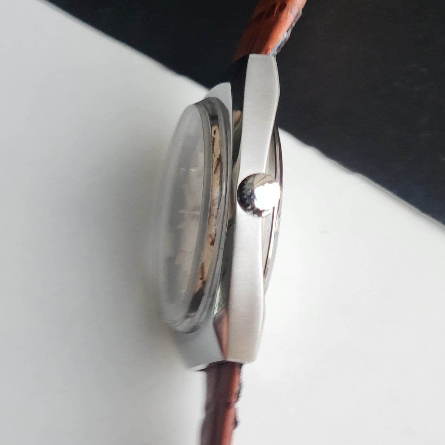 Vintage Original HMT Chethan Hand Winding 17 Jewels Golden Face Brown Leather Strap Men's Wrist Watch G08