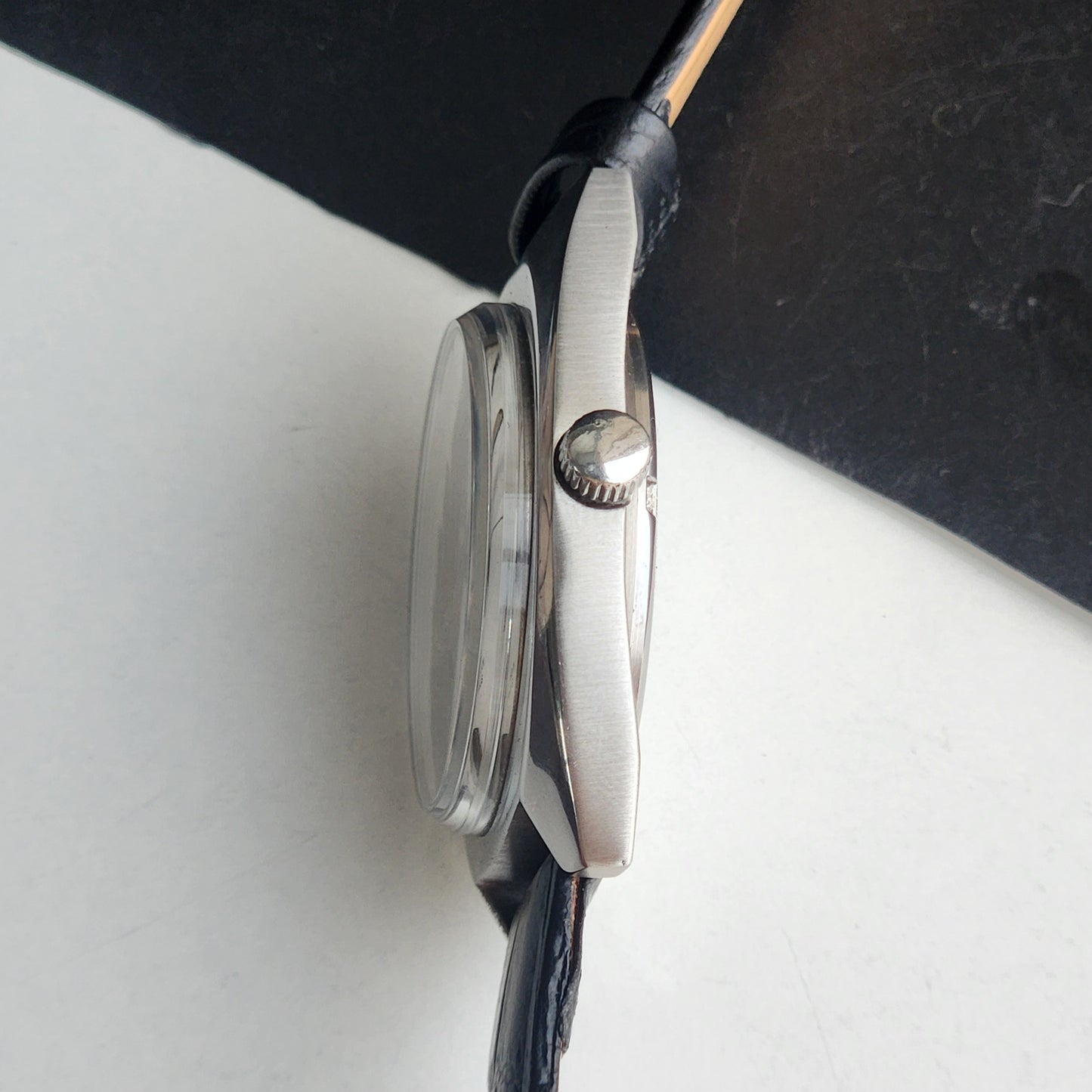 Vintage Original HMT Vijay Hand Winding 17 Jewels Silver Black Leather Strap Men's Wrist Watch G05