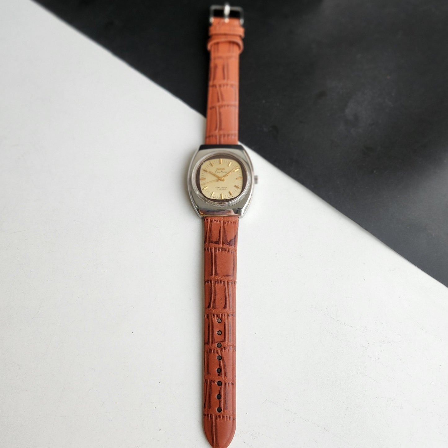 Vintage Original HMT Chethan Hand Winding 17 Jewels Golden Face Brown Leather Strap Men's Wrist Watch G07