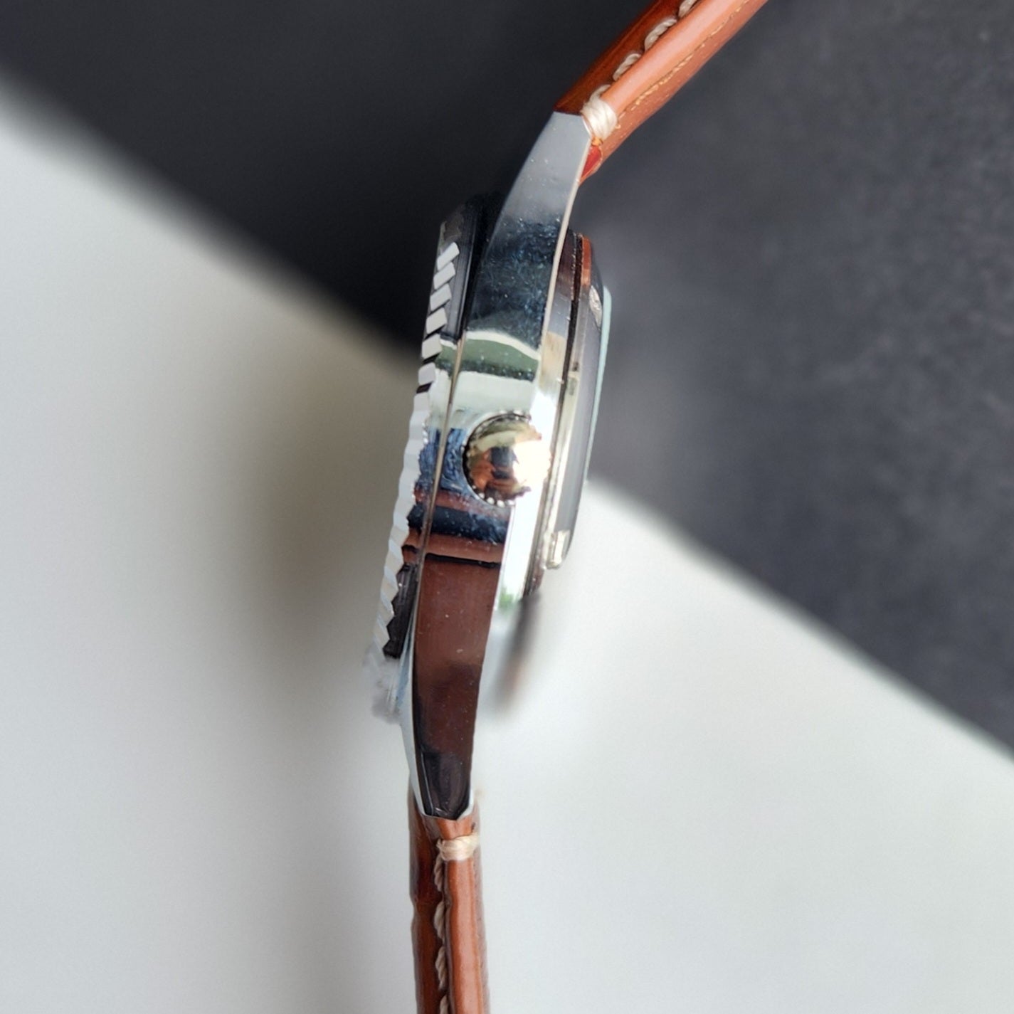 Vintage HMT Kohinoor Hand Winding 17 Jewels Yellow Face Fluted Bezel Brown Leather strap Men's Wrist Watch G31