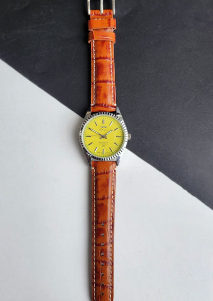 Vintage HMT Kohinoor Hand Winding 17 Jewels Yellow Face Fluted Bezel Brown Leather strap Men's Wrist Watch G31